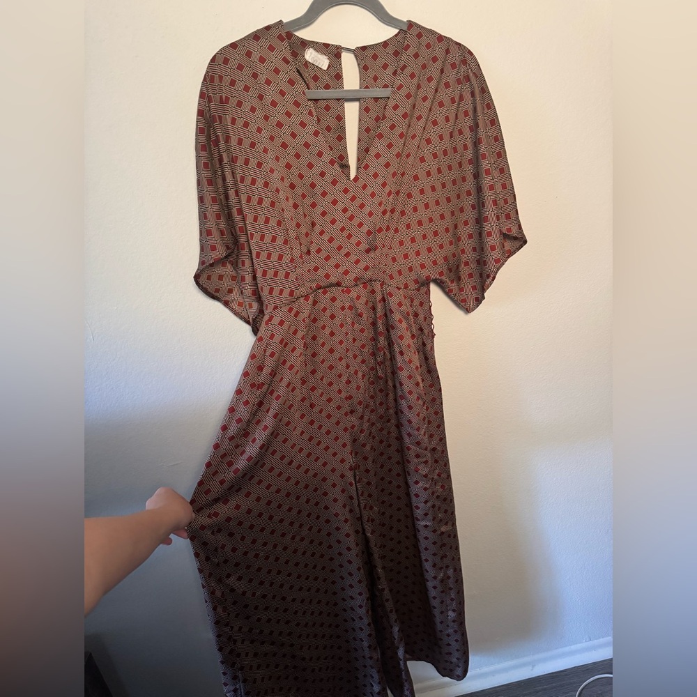 Elegant Red Patterned Romper With Belt